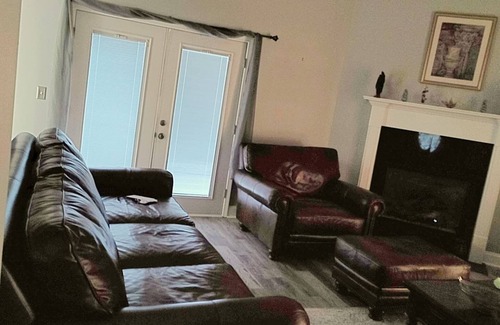 Church Street House | Private and Beautiful 1-Bedroom House