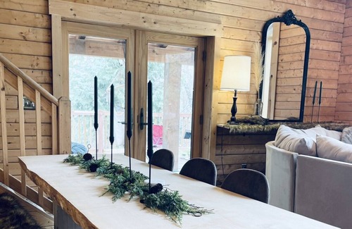 Camp Nelson Cabin | Private and big Log cabin with Hot-Tub In Sequoia National Forest/ Monument