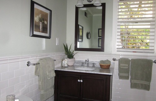 Glen Ellen Cottage | Private and Charming Wine Country Cottage in Serene Setting