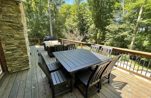 Lakeville Cabin | Private and Cozy Lake Wallenpaupack Retreat
