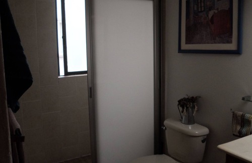 Los Alpes Bed & Breakfast | Private and furnished bedroom with private bathroom in a spacious apartment near Coyoacan.