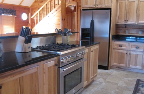 Dandridge House | Private and Peaceful Lakefront Cabin, just north of Smokey Mountains