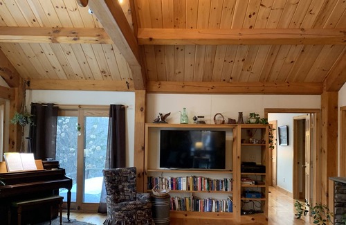 Chittenden House | Private and Peaceful Home Close to Mountain Top Inn and Killington-Pico Resorts