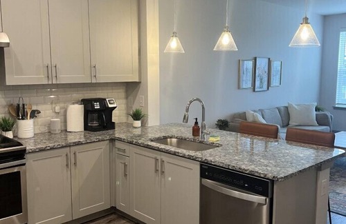 Metrocenter - North Rhodes Park Apartment | Private Apartment 7 Minutes to Downtown! Spacious and Accessible!
