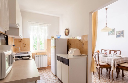 Bogovici Apartment | Private apartment for max. 8 people, minutes from the beach and downtown