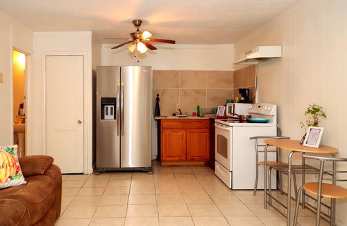 Jefferson Apartment | Private Apartment in Woodlawn San Antonio Area
