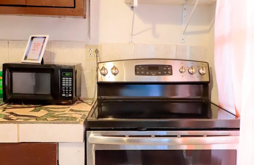 Jefferson Apartment | Private Apartment in quiet neighborhood
