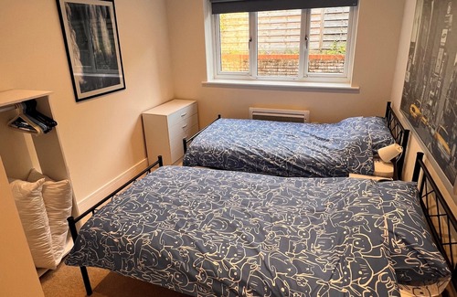 Tring Apartment | Private Apartment, secluded location, easy access to town and to train station