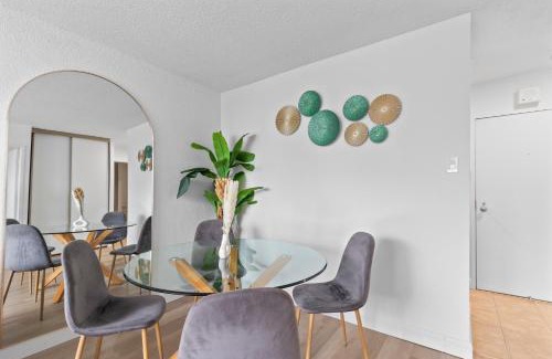 Milton Park Apartment | Private Apartment with Breathtaking Downtown View and Free Parking