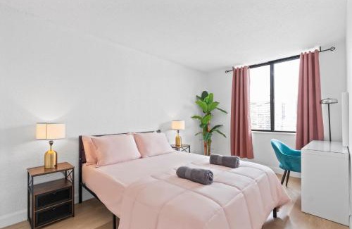 Milton Park Apartment | Private Apartment with Breathtaking Downtown View and Free Parking