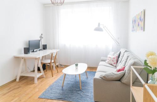 Old Town Apartment | Private apartment with a great view over Toomemägi