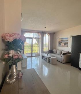 Budjaka Apartment | Private Apartment with Sea View