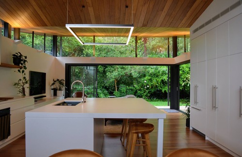 Pearl Beach House | Private Architectual Beach Retreat in Pearl Beach