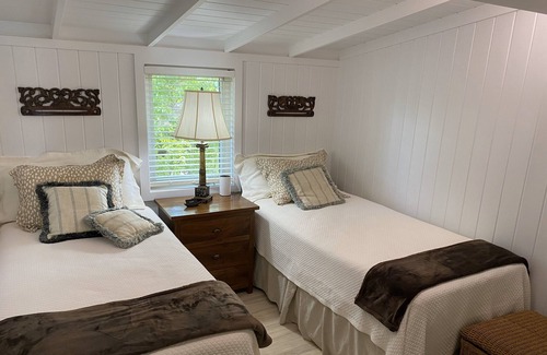 Man O War Cay Cottage | Private Bahamian Paradise