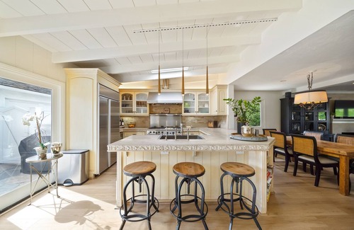 Corona del Mar House | Private Beach Access - Ocean Views- Pool- Shopping -Golf-Boating- Biking-Hiking
