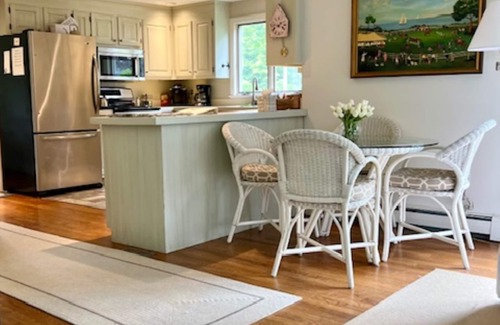 North Chatham House | Private Beach, Beautiful Neighborhood, Well-Behaved Pet Friendly