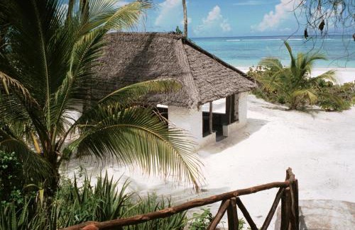 Matemwe House | PRIVATE BEACH BUNGALOW ZERO MINUTE to beach Matemwe