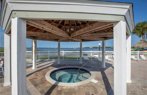 Bayview House | Private Beach Condo Mins To Beach, Pool, Hot Tub