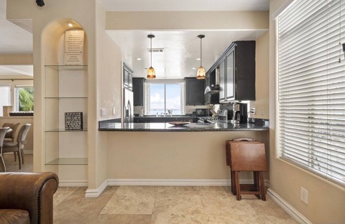 Coronado House | Private Beach front 4bed 4bath Beautiful House at Coronado Island