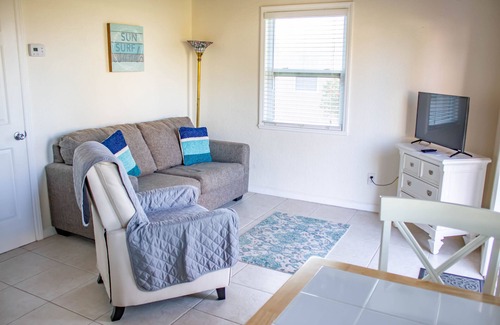 Fort Pierce Cottage | Private Beach Front Cottage unit 3