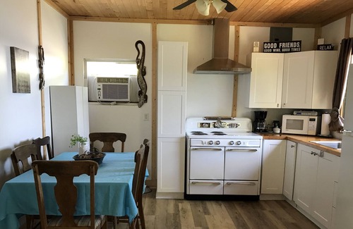 Rideau Lakes Cottage | Private Beach Front Cottage