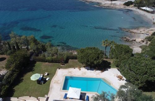 Saronikos Villa | Private beach & pool Luxury Villa by GHH