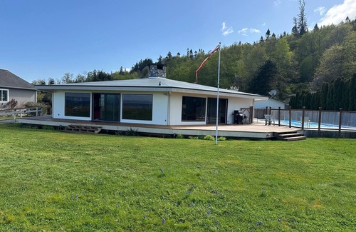 Kingston House | Private Beach, Pool, and Amazing Puget Sound and Cascade Mountain Views