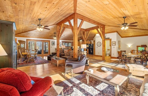 Moultonborough House | Private Bean Cove Vacation Retreat