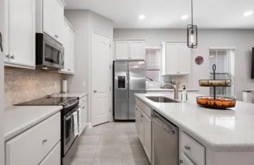 Lake Nona Apartment | Private Bed/Bathroom in single family home with WiFi and AC in wonderful Orlando