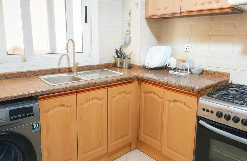 Al Nahda House | PRIVATE BEDROOM FOR BUSINESS EXECUTIVES DUBAI SHARJAH BORDER By MAUON COM