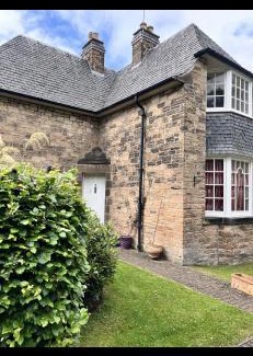 Newington House | Private Bedroom in Detached Home in Newington