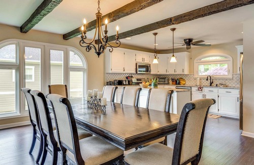 Hayesville House | Private Boat Dock & Grill: Lake Chatuge Getaway!