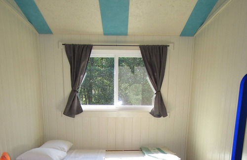 Port Matilda Cabin | Private Cabana