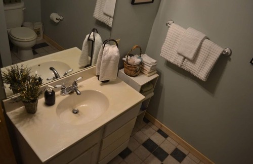 Canton Cabin | Private Cabin Away From it All but Close to Waynesville, Asheville &Great Hiking