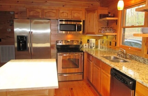 Pickens Cabin | Private Cabin Getaway with all the Amenities!
