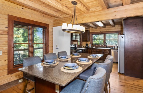 Lenoir Cabin | Private Cabin in Gated Community