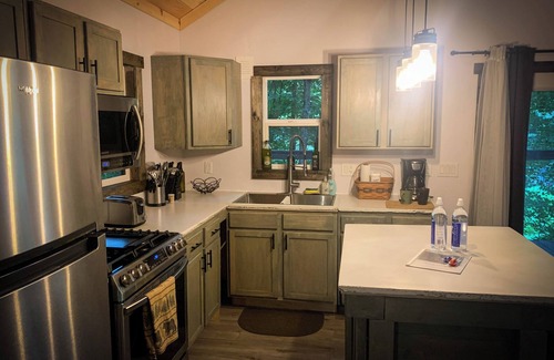 Butler House | Private cabin tucked away in the trees