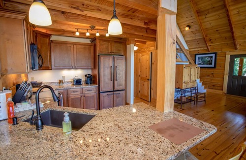 Lenoir Cabin | Private Cabin with Appalachian Mountain Views