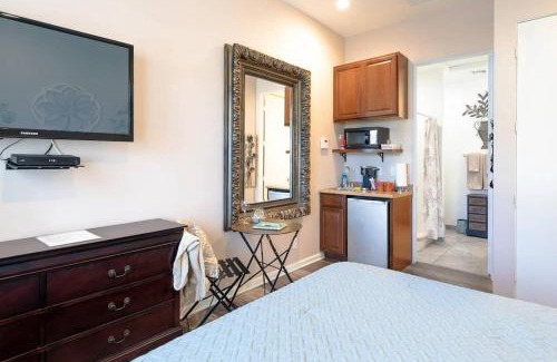 Palm Desert House | Private Casita in the Heart of Palm Desert