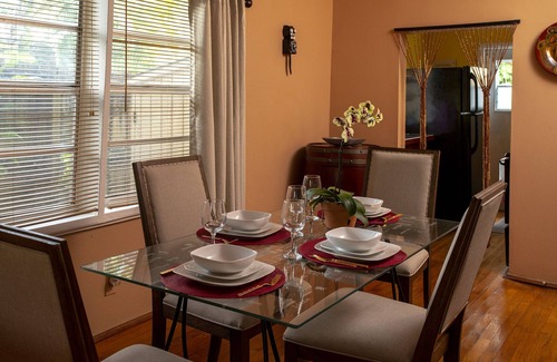 Riverside Park Apartment | PRIVATE, central apartment. Close to Las Olas and beach! 6 Miles to airport.
