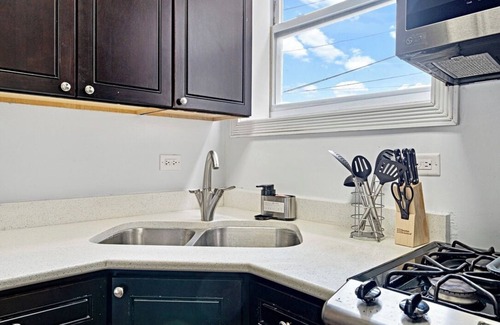 Belmont Cragin Apartment | Private Chicago Retreat Minutes to Logan Square!
