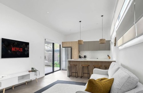 Long Jetty House | Private Coastal Oasis - Long Jetty