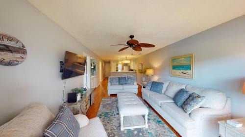 Pawleys Island Villa | Private Coastal Sanctuary 2BR Outdoor Spaces