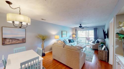 Pawleys Island Villa | Private Coastal Sanctuary 2BR Outdoor Spaces