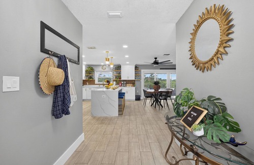 Flor-a-mar House | Private Coastal Paradise - Luxury Gulf Access Home w/Pool in New Port Richey