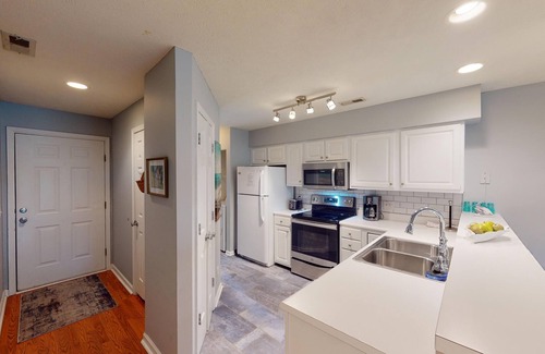 Pawleys Island Villa | Private Coastal Sanctuary 2BR Outdoor Spaces