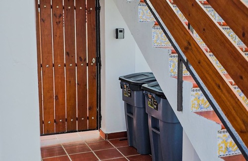 Sabana Abajo Apartment | Private Colonial w/Modern twist 2 BR w/Pkng & Laundry