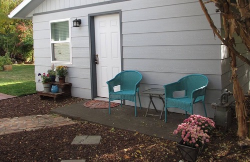 Walla Walla East Cottage | Private, comfortable, convenient home base for your adventures in Walla Walla