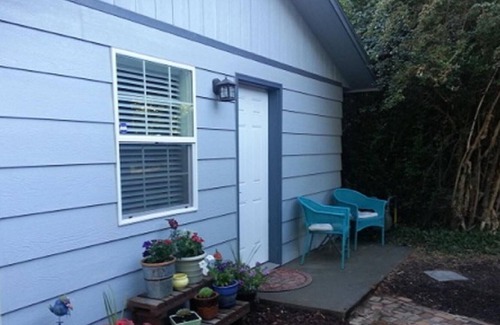 Walla Walla East Cottage | Private, comfortable, convenient home base for your adventures in Walla Walla