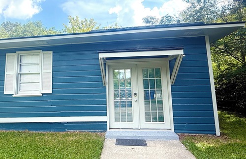 North Charleston Apartment | Private & Comfy Suite Guest + Private Entrance.Convenient location at Charleston